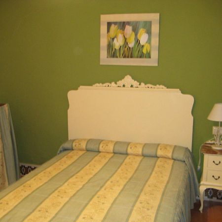 Pension Bienvenido Seville Luaran gambar