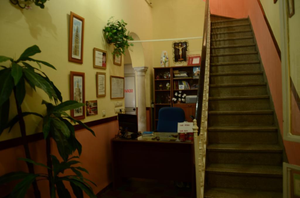 Pension Bienvenido Seville Luaran gambar