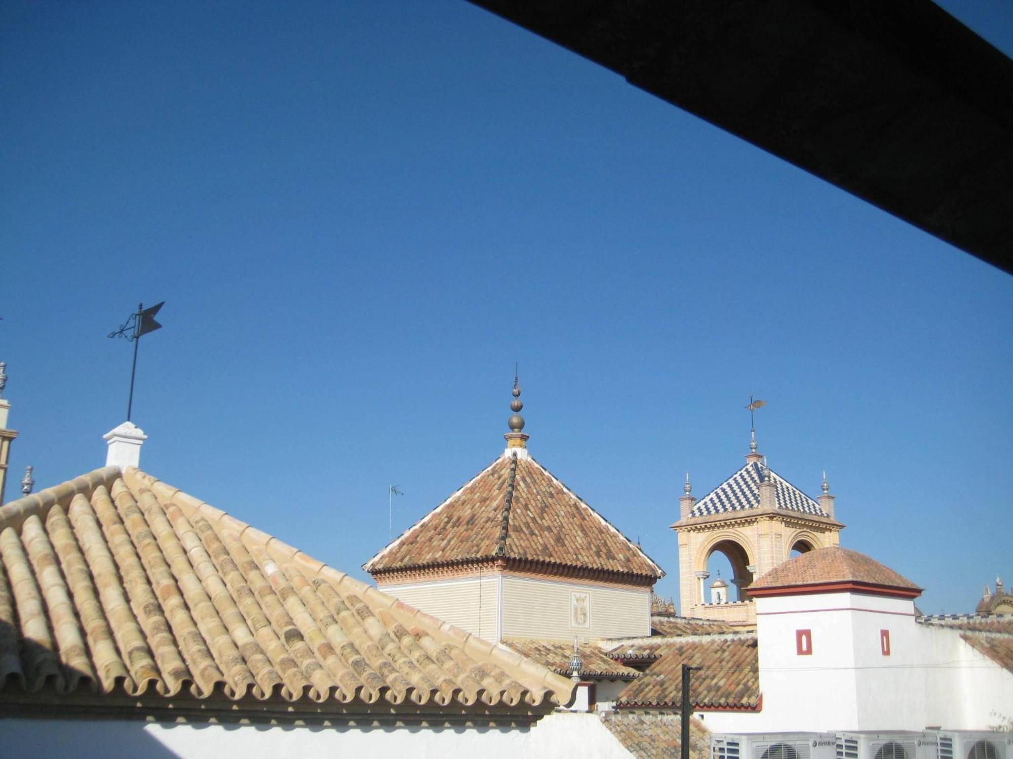 Pension Bienvenido Seville Luaran gambar