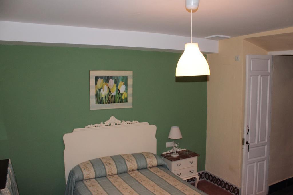Pension Bienvenido Seville Luaran gambar